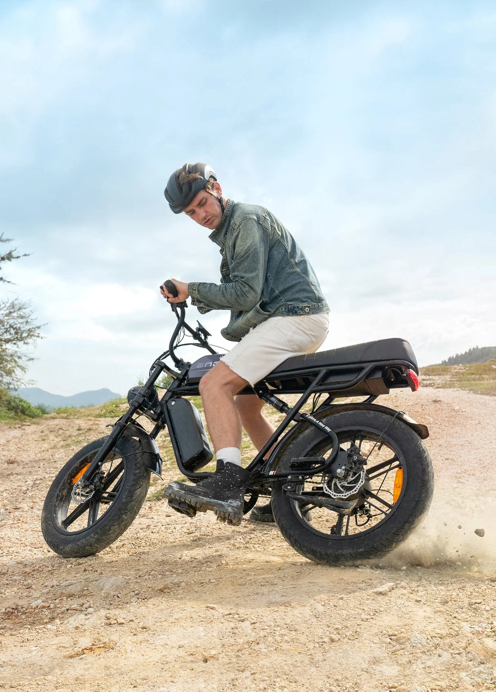 Vélo Électrique Fat Bike Noir ENGWE M1 - Style Moto 250W